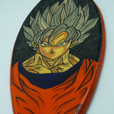 Goku Super Saiyan Blanco - Replica de tabla de surf de madera pintada a mano