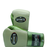Bayoneta Premium PuLat Horse Hair Gloves - Cream/ Metallic Apple Green
