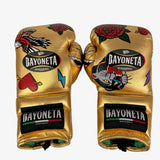 Bayoneta PuLat Guantes de Entrenamiento - Exclusivos personalizados "Caricatura Creed" pintados a mano - Blanco