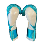 Bayoneta Premium PuLat Horse Hair Gloves - Metallic Aqua/ Pearl White